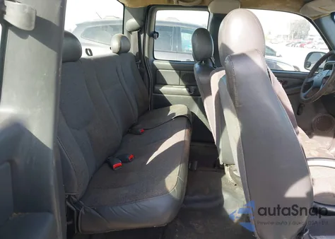 2004 Chevrolet Silverado 1500 Work Truck из США, поврежденный, VIN 1GCEC19X54Z260219